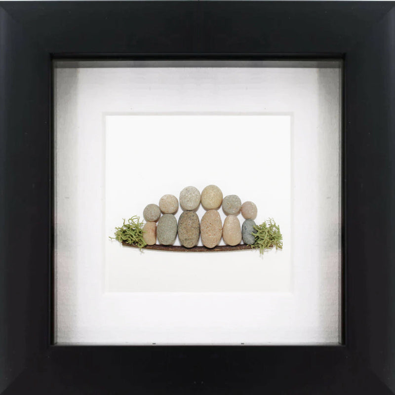 Family of 6 Pebble Art Frame