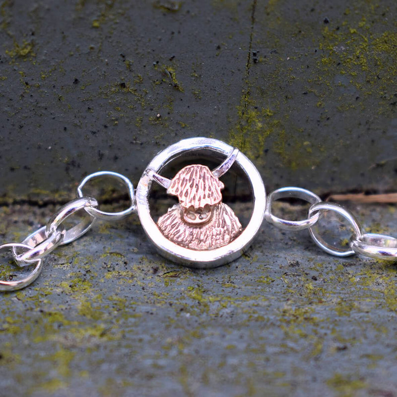 rose gold highland cow bracelet, gold highland cow bracelet, rose gold highland cow jewellery, gold highland cow, rose gold cow present, rose gold cow jewellery, horned highland cow present, quality highland cow jewellery