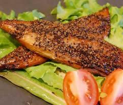 HOT SMOKED MACKEREL (PEPPERED)