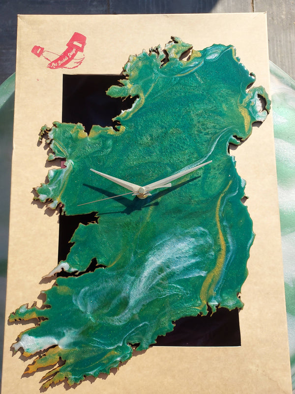 Dark green Ireland clock