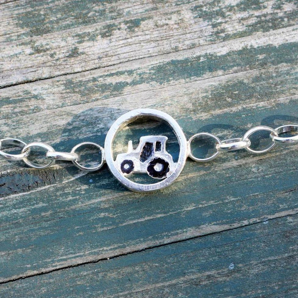 Silver circle tractor bracelet