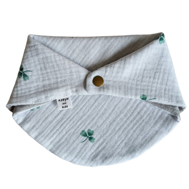 Clover Reversible Muslin Double Bib